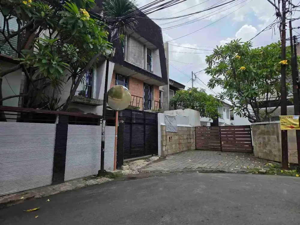 Jual rumah pribadi dan kos kosan murah  di Pejaten dekat jalan raya pasar Minggu Jakarta Selatan