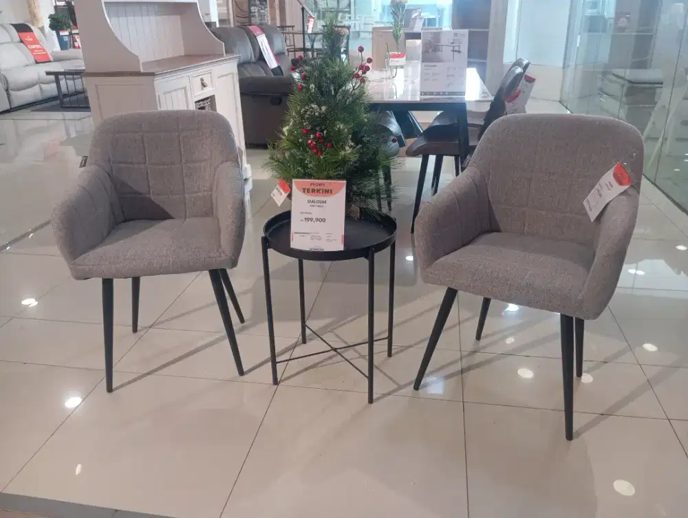 Kursi makan/teras Foster