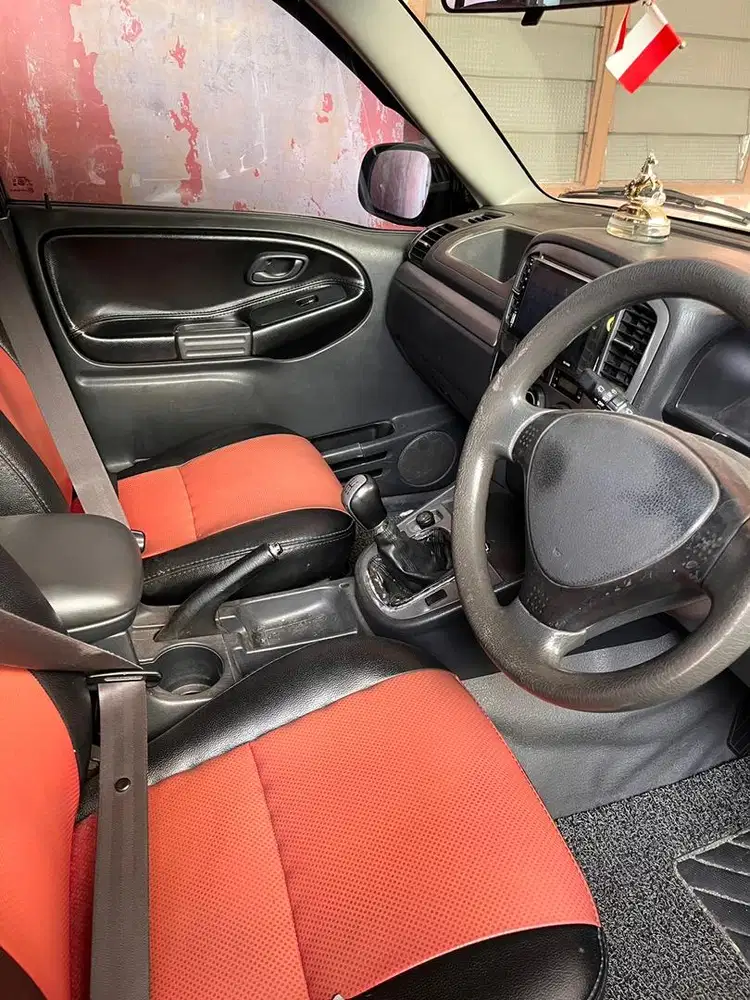 Dijual mobil suzuki escudo bekas