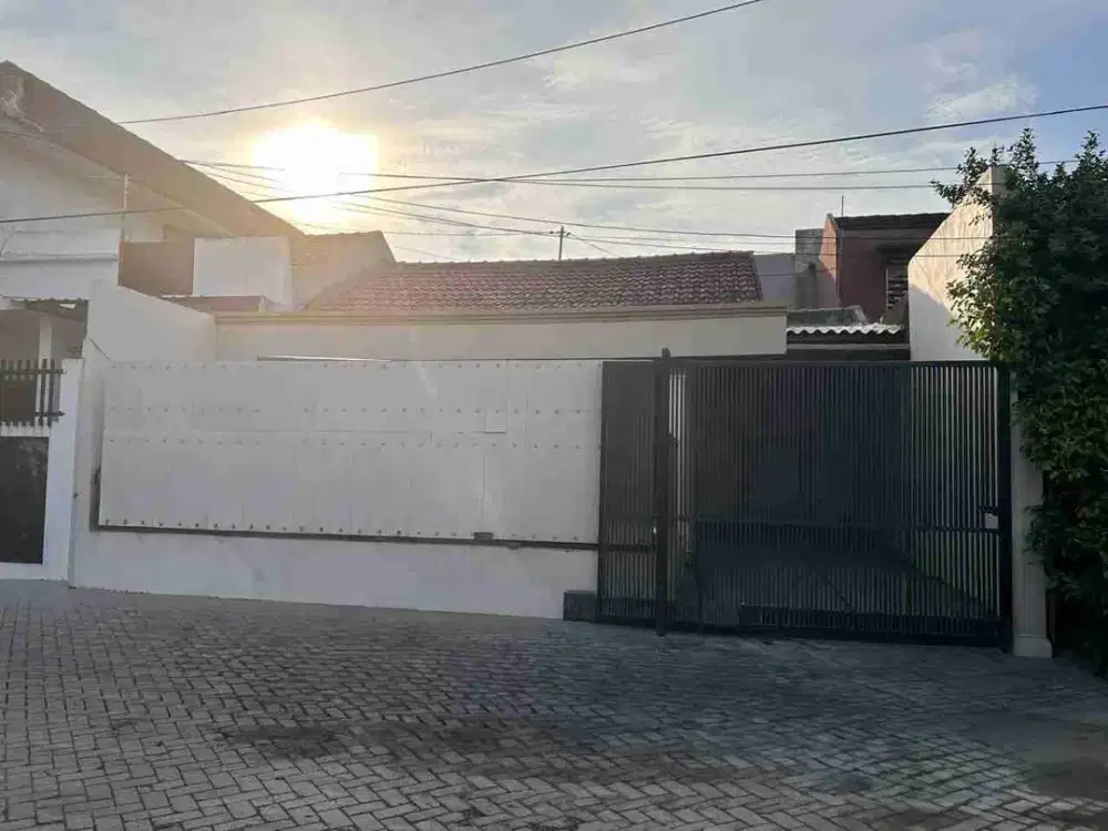 Dijual Rumah Darmo Indah Timur Tandes Surabaya