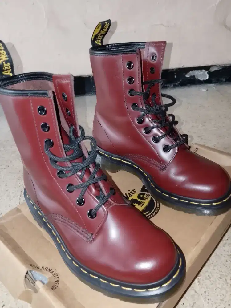 Sepatu Dr. Air wair Martens