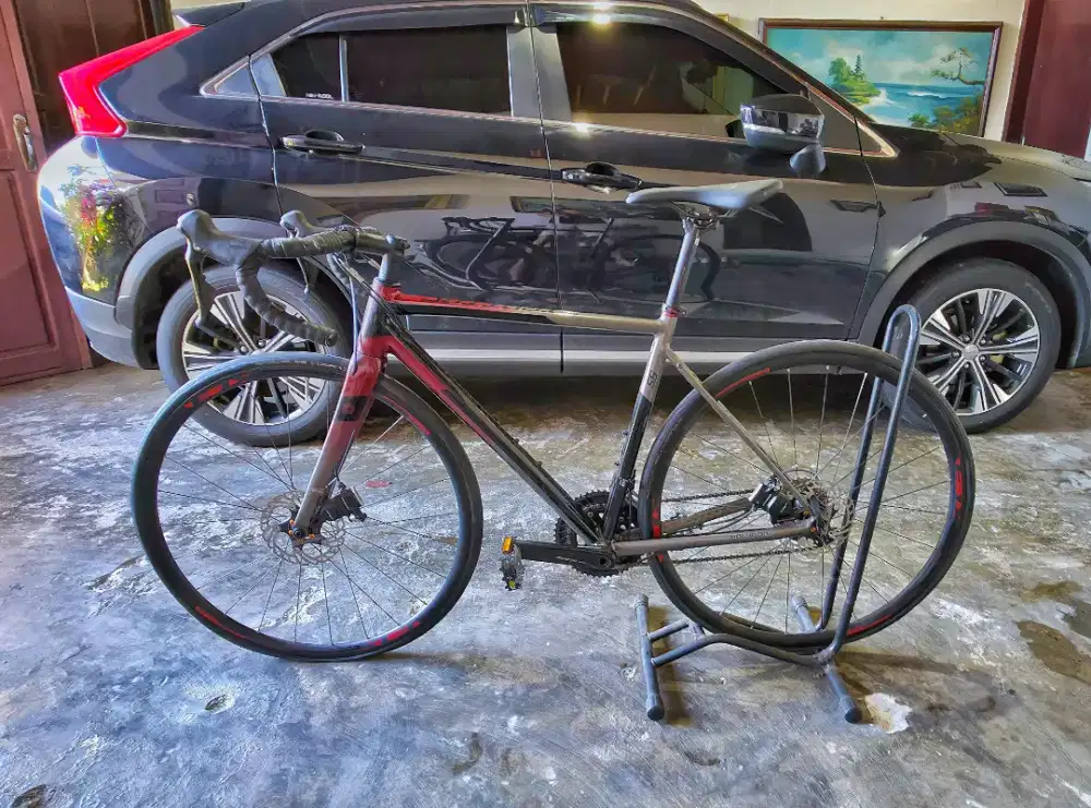 SEPEDA ROADBIKE POLYGON STRATTOS S5 DISC SIZE S