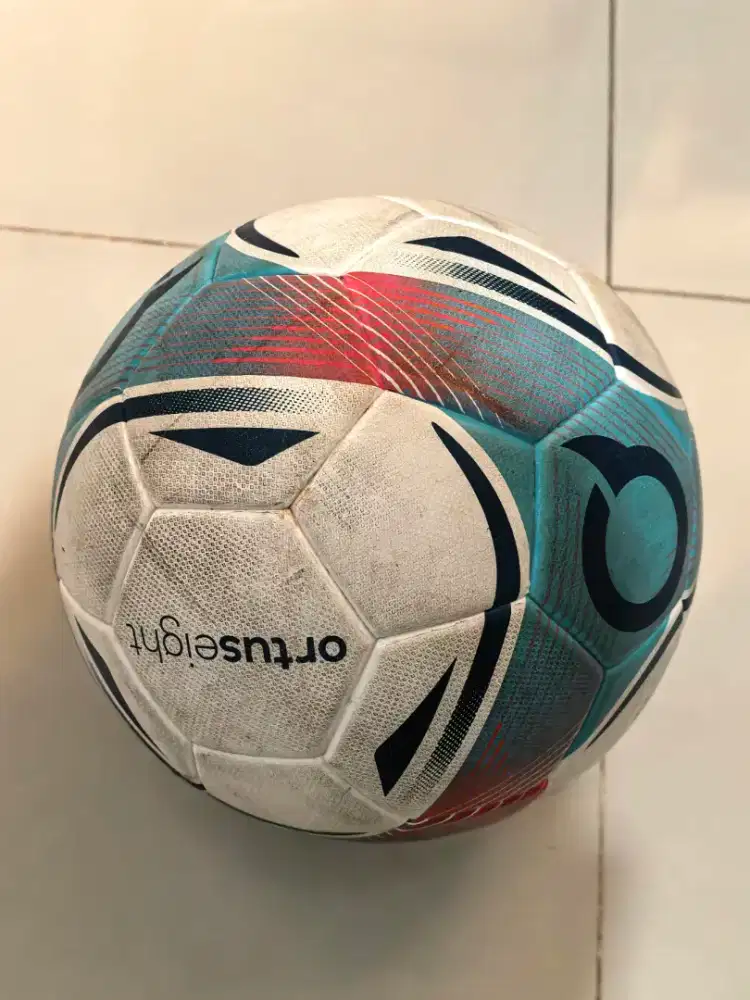 Bola Futsal Ortuseight