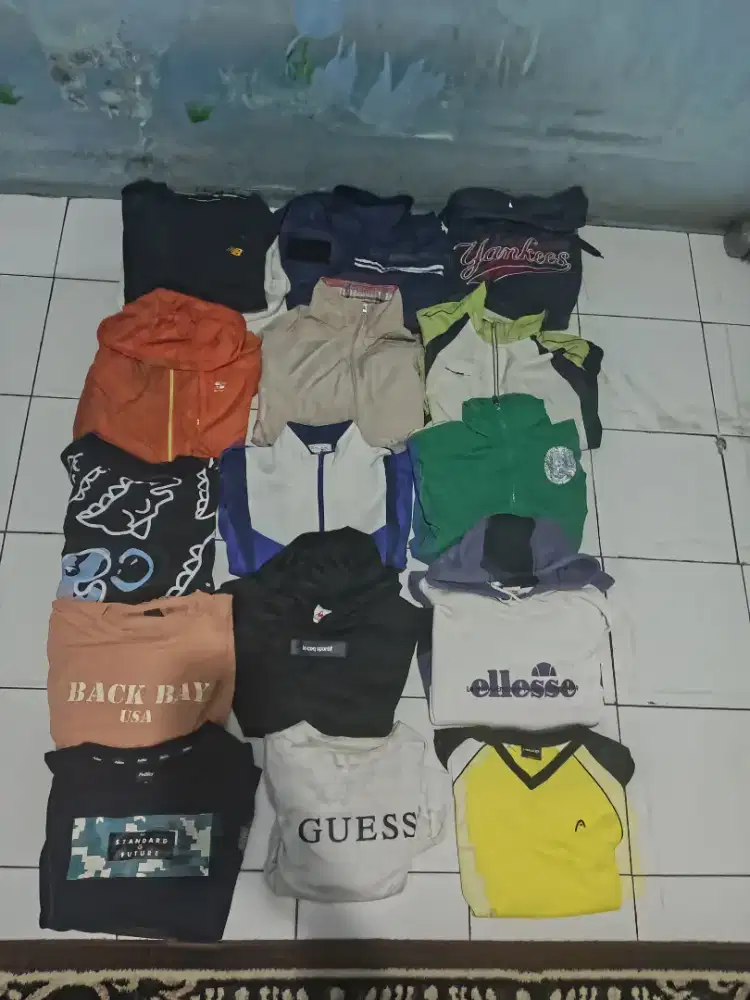 kaos, jaket, crewneck, knitwear, hoodie, tracktop