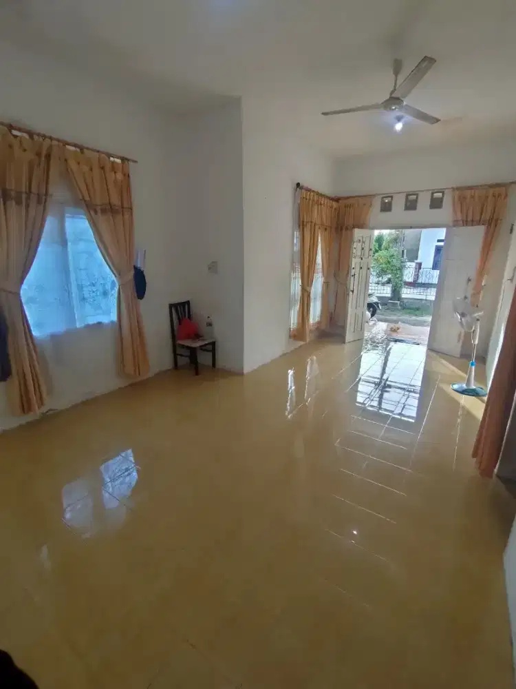 rumah dijual / disewakan