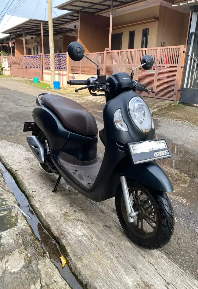 Scoopy prestige keyless 2023