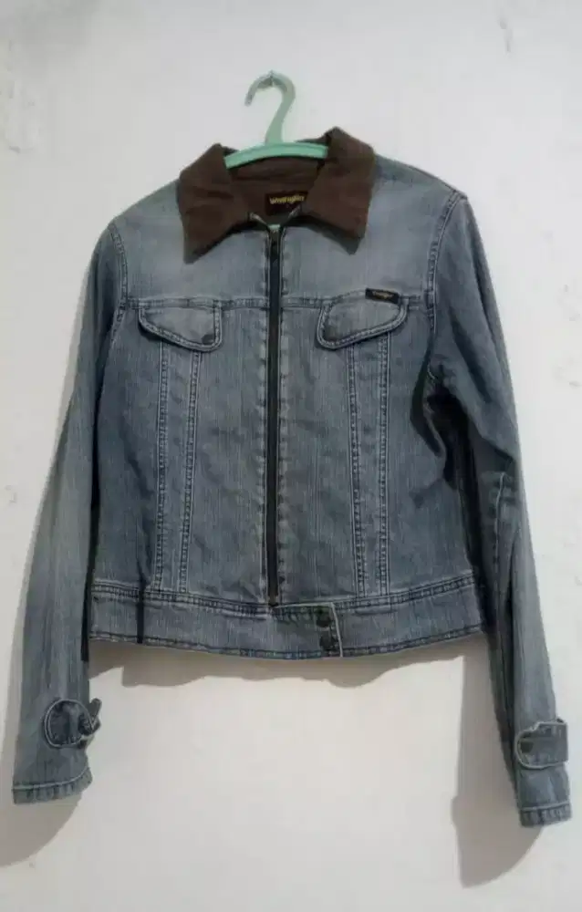 Jaket Levis Wanita Wrangler