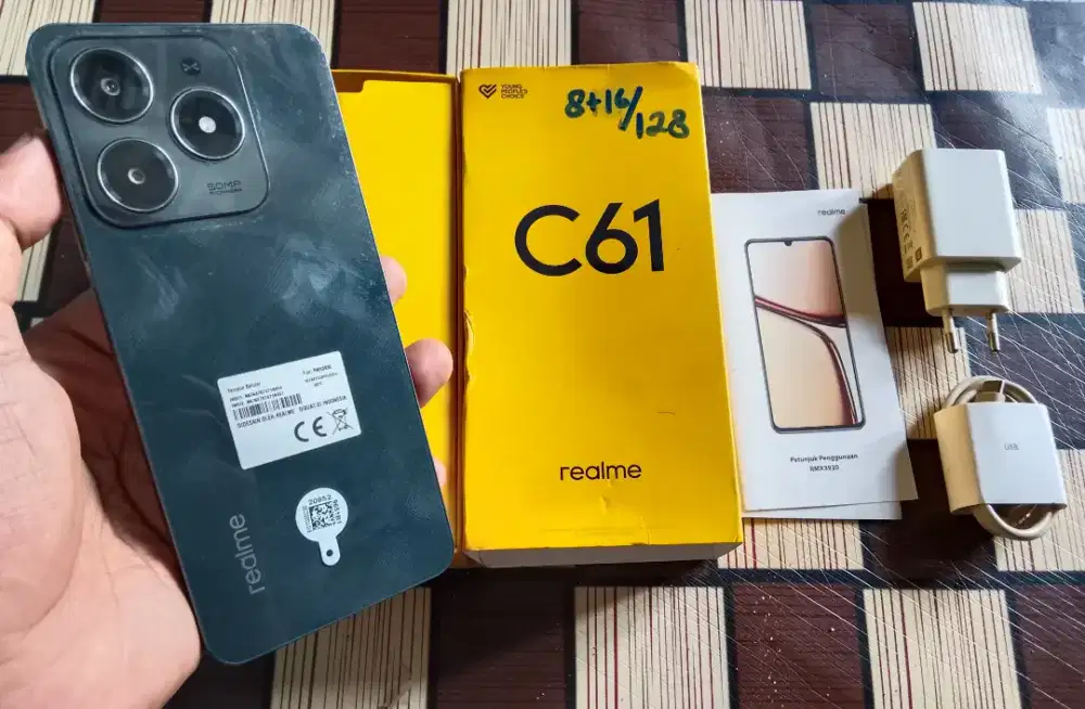 realme C61 ram 8+8/128