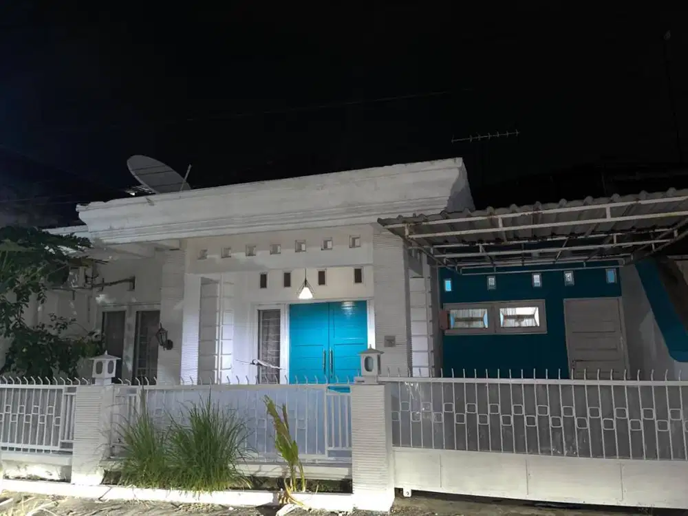 Istimewa, dijual rumah untuk keluarga muda lokasi strategis dekat kota