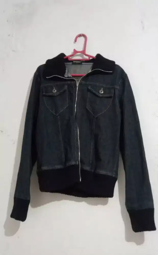 Jaket Levis Nevada