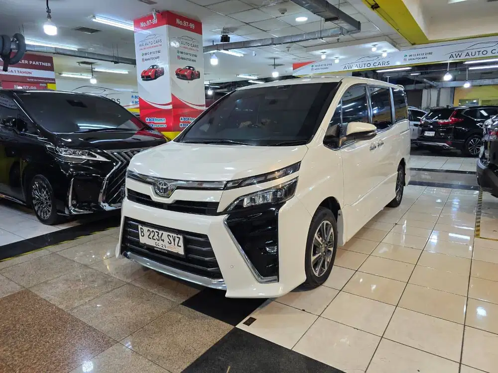 [KM 30 RB] Toyota Voxy 2019 Very Low KM mdl 2020