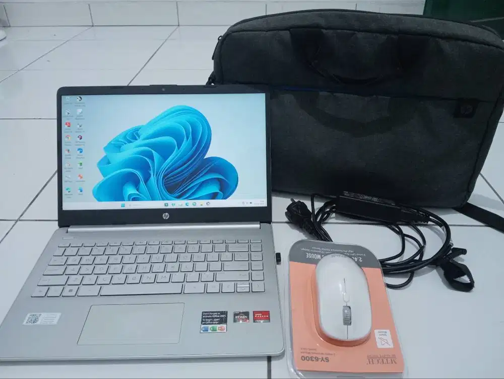 LAPTOP HP G10 AMD Ryzen 3250U/Ram 8 GB /SSD 256 GB