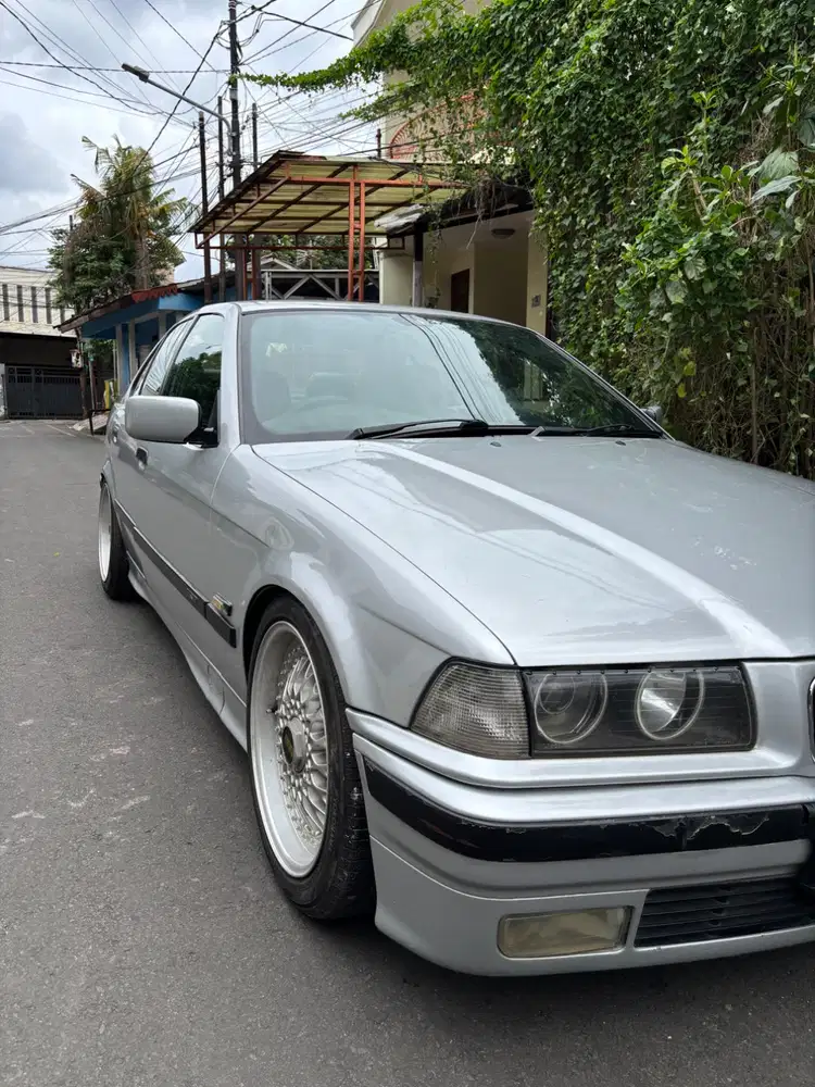 Bmw e36 323i 1996 matic