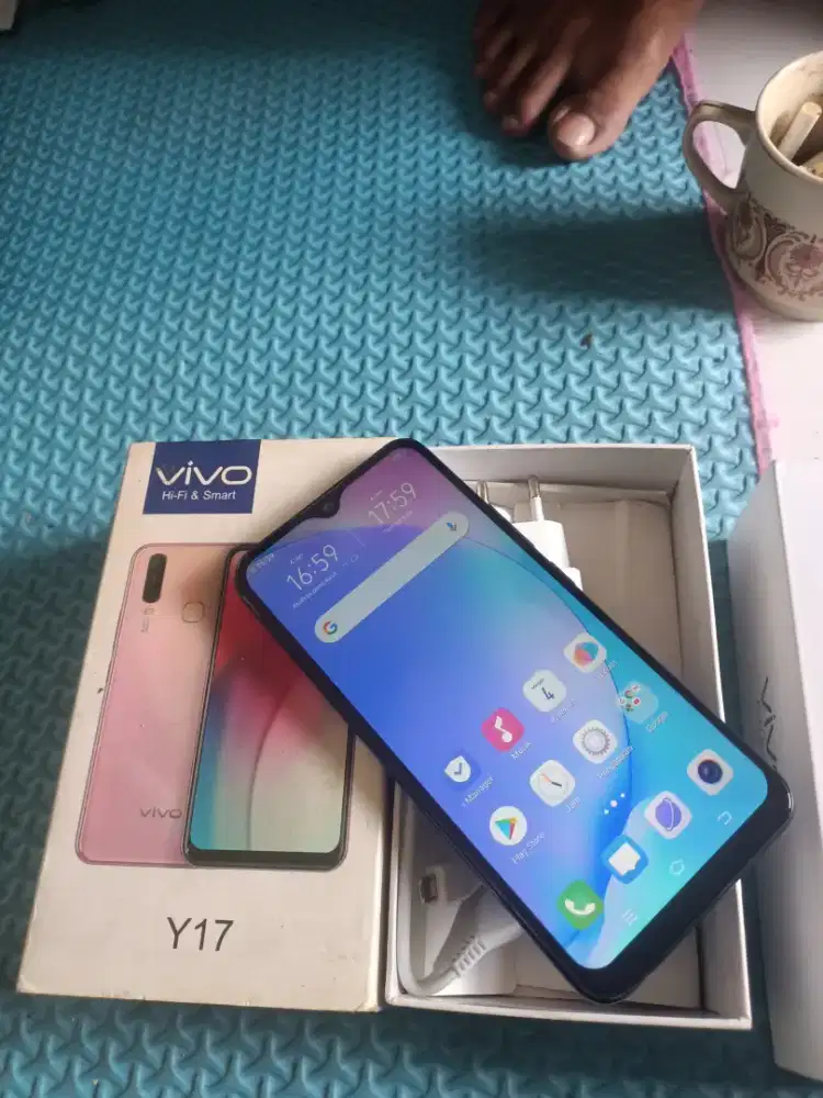 Vivo y17 8/256 lengkap