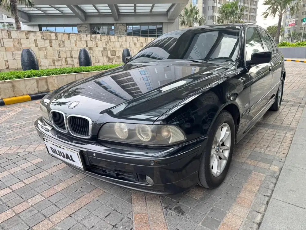 TERMURAH! BMW 520i E39 2.2 AT 2004 HITAM BLACK ON GREY! PAJAK HIDUP!