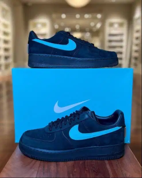 SEPATU NIKE TIFFANY SIZE 40