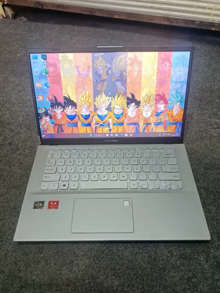 Dijual Asus vivobook X412D Amd Ryzen 3 ( ram 12 / ssd 256 gb )