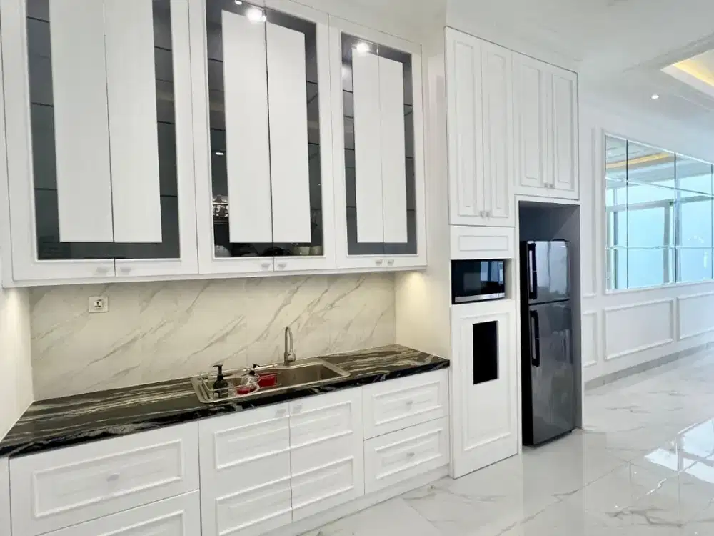 SEWA Rumah Pantai indah kapuk full furnish 8x24 2,5lt dekat tol dan mall