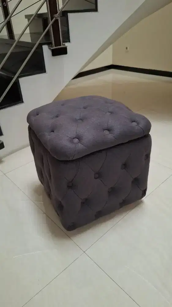 Sofa storage second rasa baru