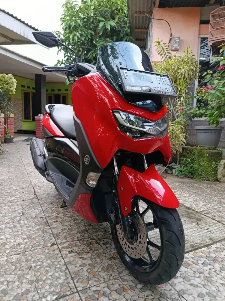 Yamaha NMAX NEW 155 VVA KM 10.000 TANGAN PERTAMA
