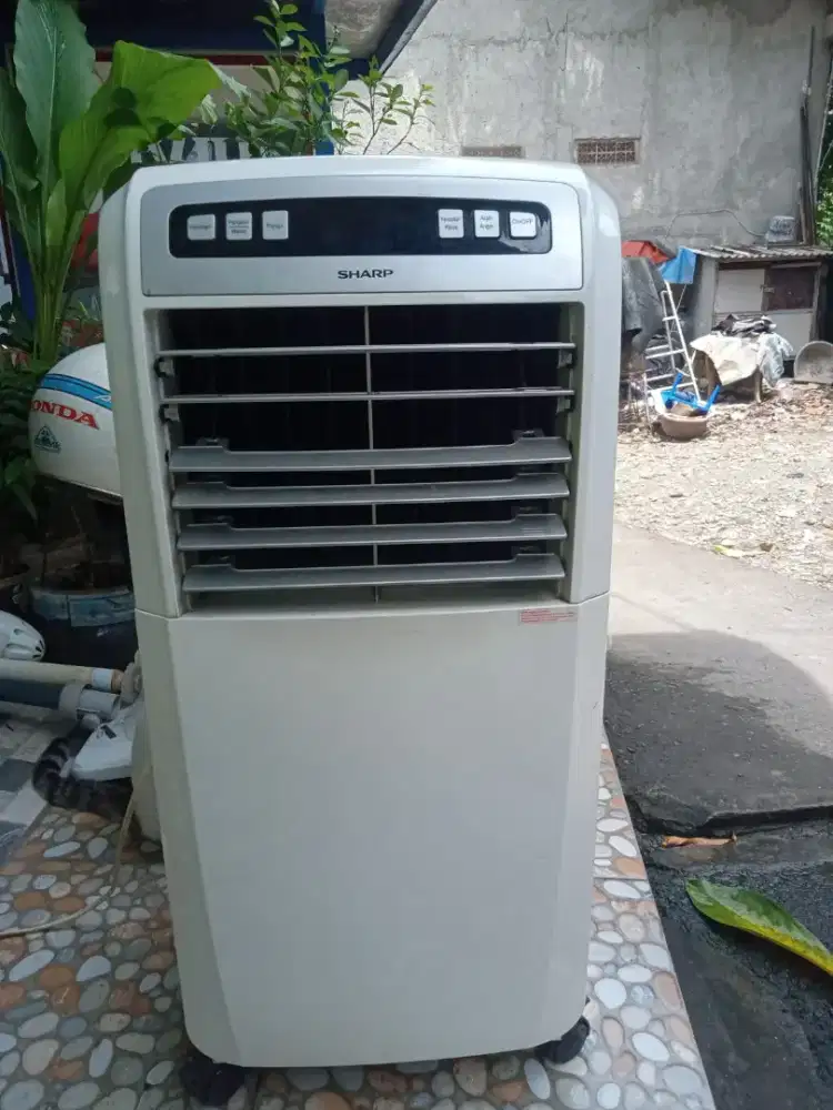 Air cooler Sharp siap pakai