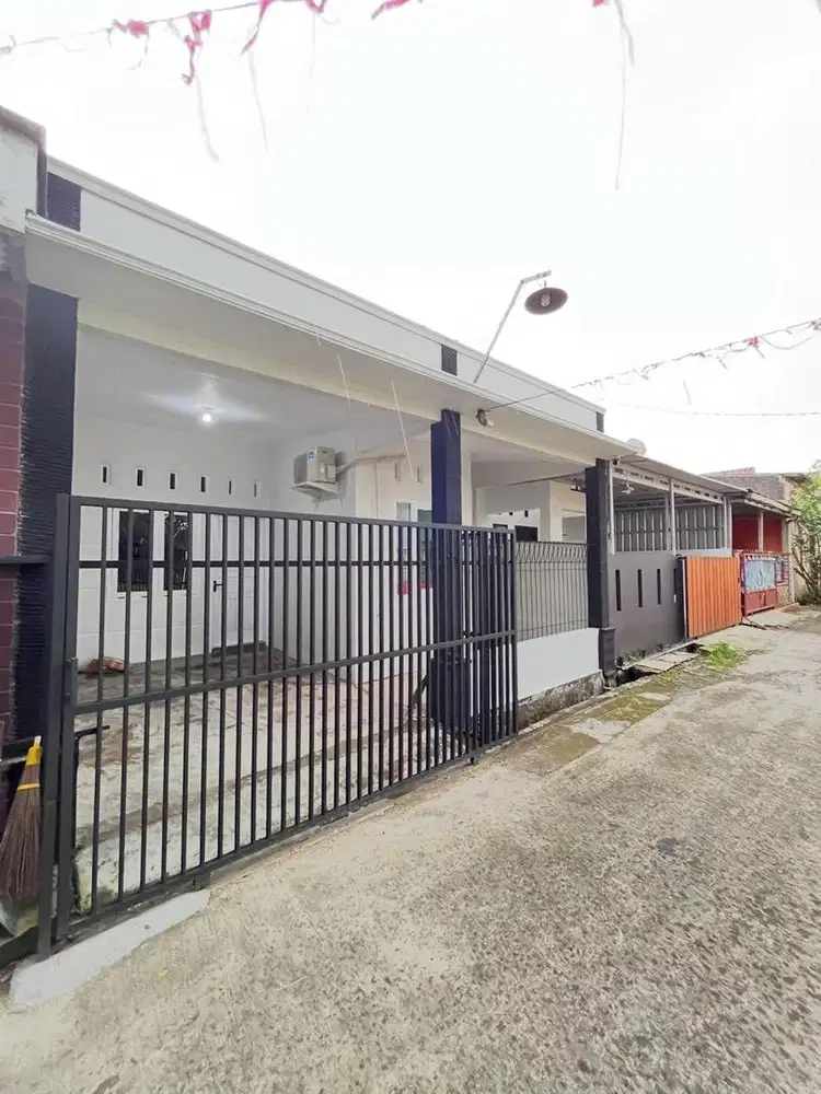 DiJual Rumah Bonus Semua Isinya