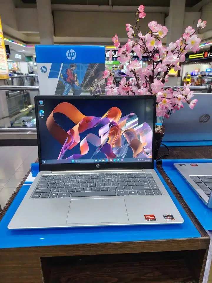 HP 14 EM0167AU Ryzen 7 7730U 16GB SSD 512GB 14′′ FHD W11+OHS