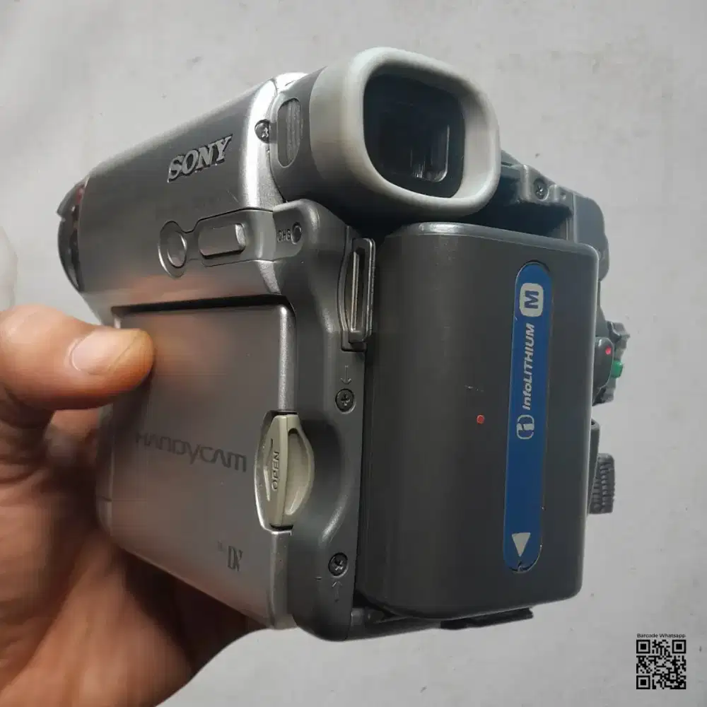 Sony Handycam DCR-HC15E MiniDV (Minus)