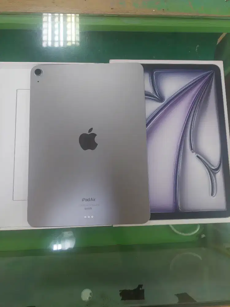 Ipad Air M2 11in 256 Gb Wifi Only Second Resmi ibox BH100%