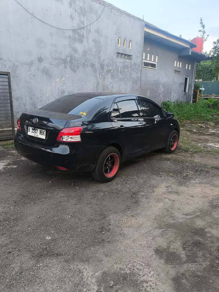 Toyota Limo 2012 Bensin