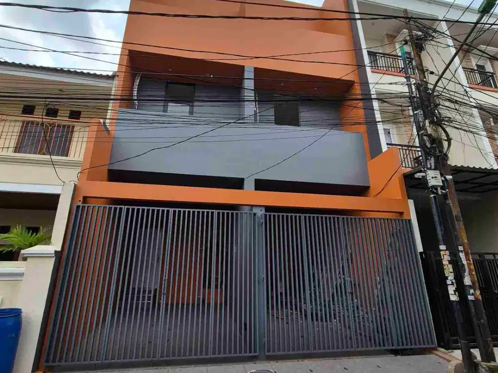 Rumah Baru Mewah Siap Huni Jalan Lebar cuma 5 menit ke Mall Central Park