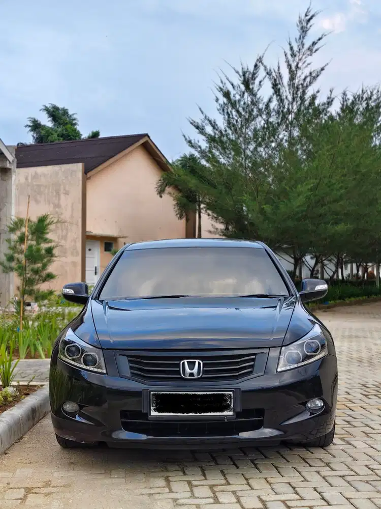 Honda Accord 2010 Bensin