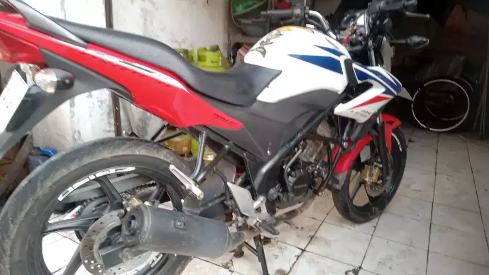 Bismillah jual cb 150R 2014
