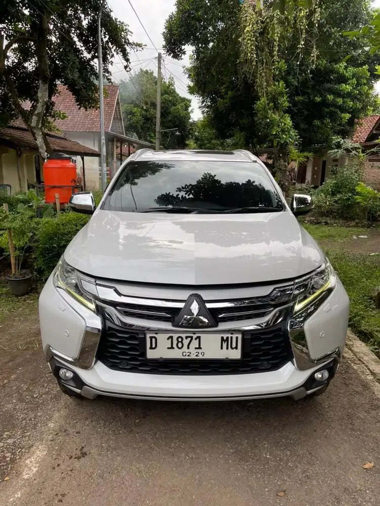 Pajero Sport Dakar 2018 sunroof