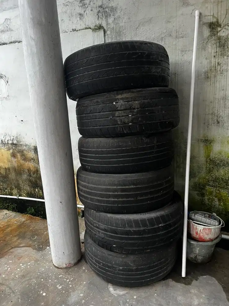 Jual ban bekas 215/55/17 dan 235/50/18