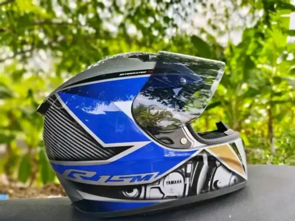 Helm Yamaha R15