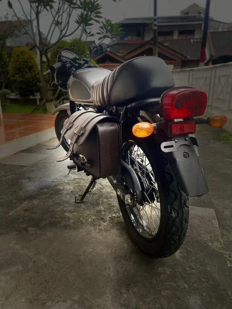 Kawasaki W175 Cafe 2022