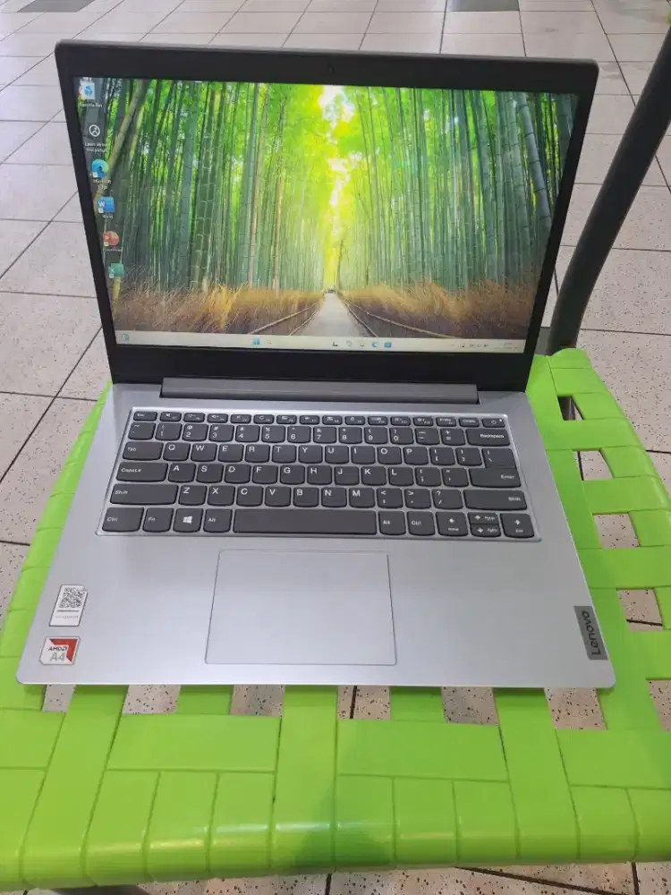Laptop Lenovo Ideapad slim 1 AMD A4