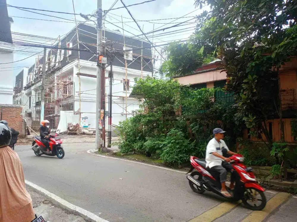 RUMAH BENDUNGAN SIGURA GURA MALANG