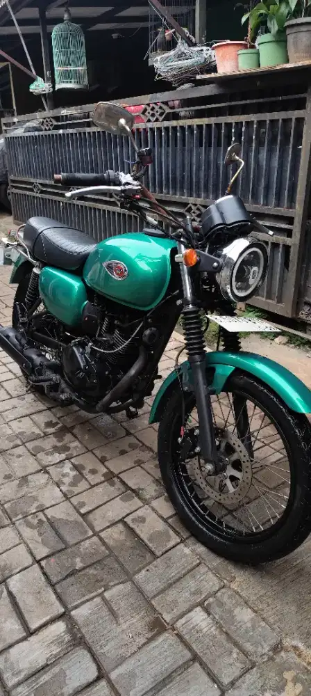 W175 SE , Lengkap , Barang ori nya ada