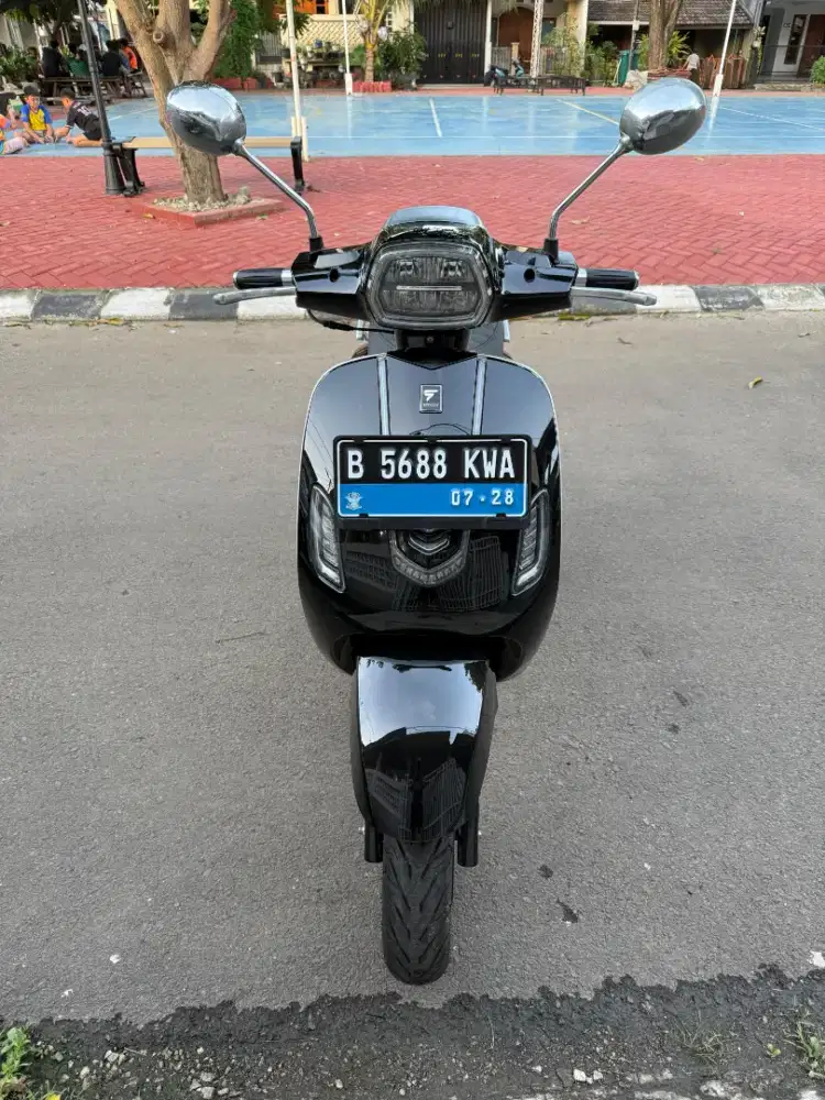 SMOOT ZUZU TAHUN 2023 HITAM