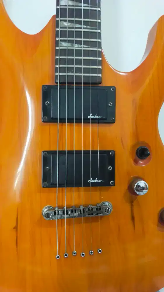 Jackson Dinky bridge Tune O'matic