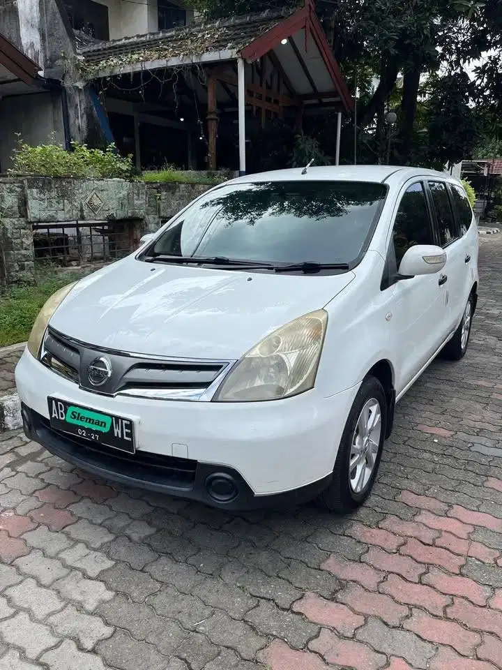 2012 Nissan Grand Livina SV