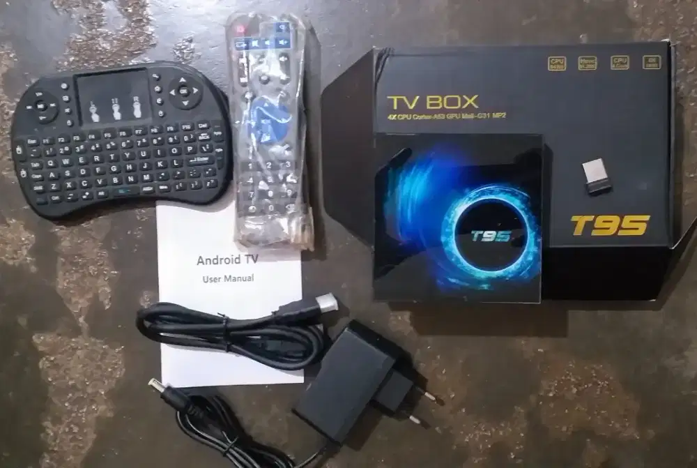 Andeoid tv box T95