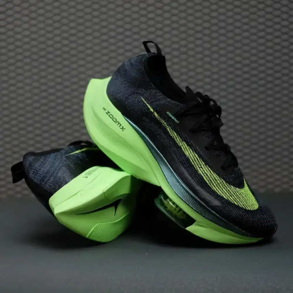 Sepatu running zoom alphafly next black electric green