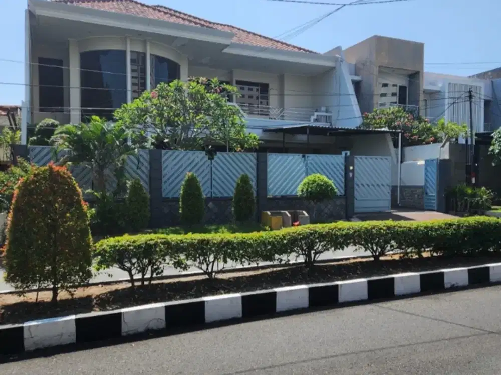 Kupang Indah, Boulevard. Rumah mewah