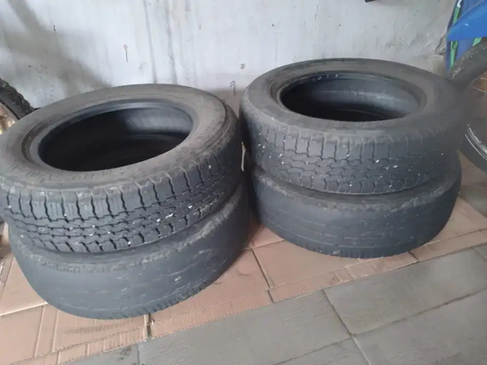 Ban bekas kondisi istimewa