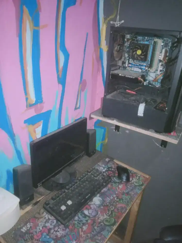 Dijual komputer satu set