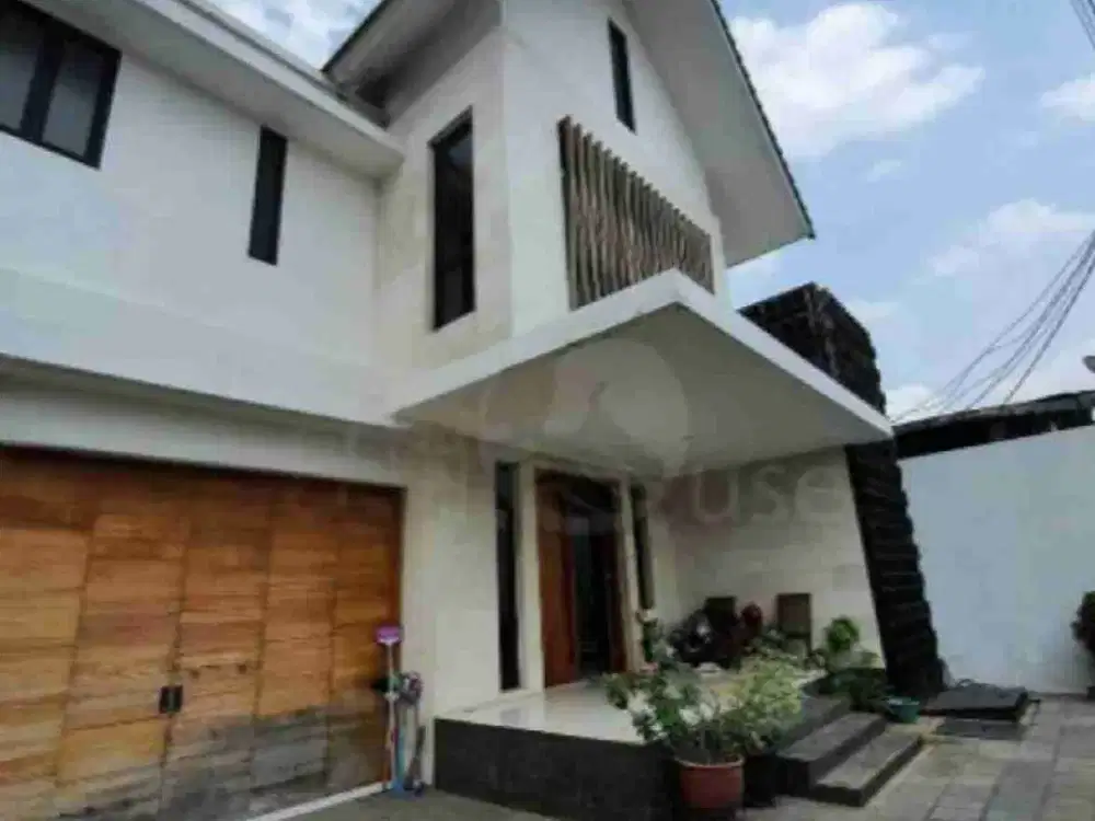 JUAL RUMAH 3 LANTAII DI CIPETE SELATAN  JAKARTA SELATAN
