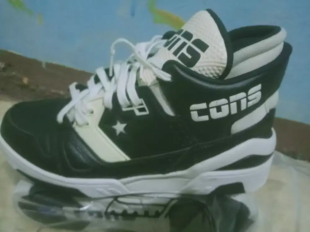 Sepatu Converse erx 260